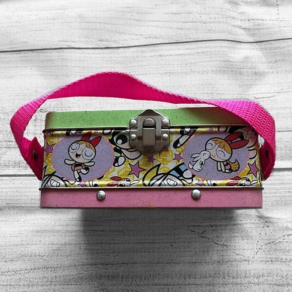 POWERPUFF GIRLS Mini Metal Lunchbox Purse w/ strap circa 2000 / 5.5" x 4" x 2.5" - Picture 3 of 5